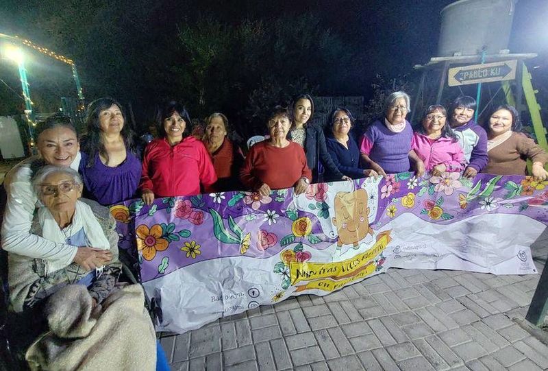 Mujeres de Arica y Radio Ayni difunden campaña radial «Nuestras voces florecen en pandemia»